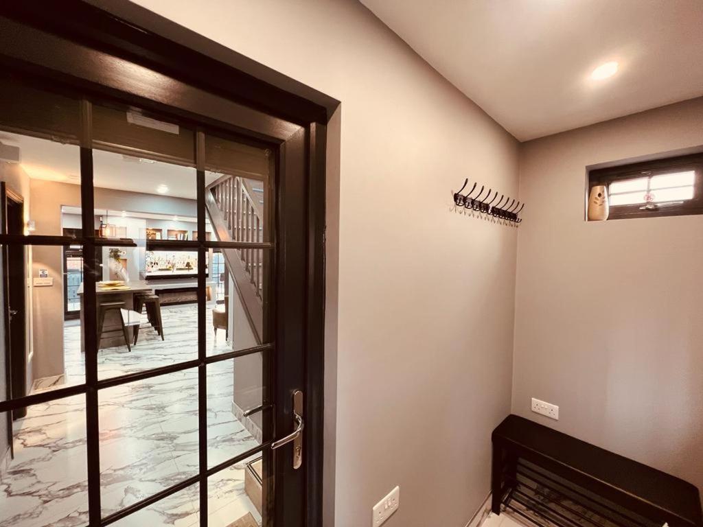 Urban Escape *4 Bedroom House* With Free Parking Birmingam Exterior foto