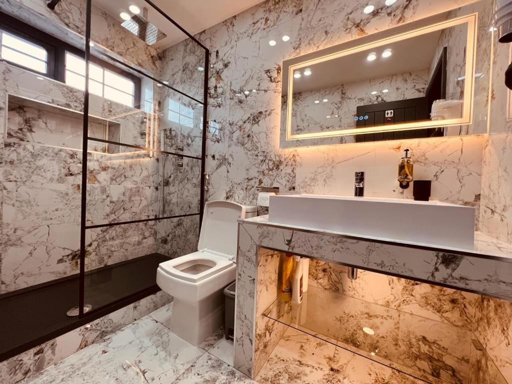 Urban Escape *4 Bedroom House* With Free Parking Birmingam Exterior foto
